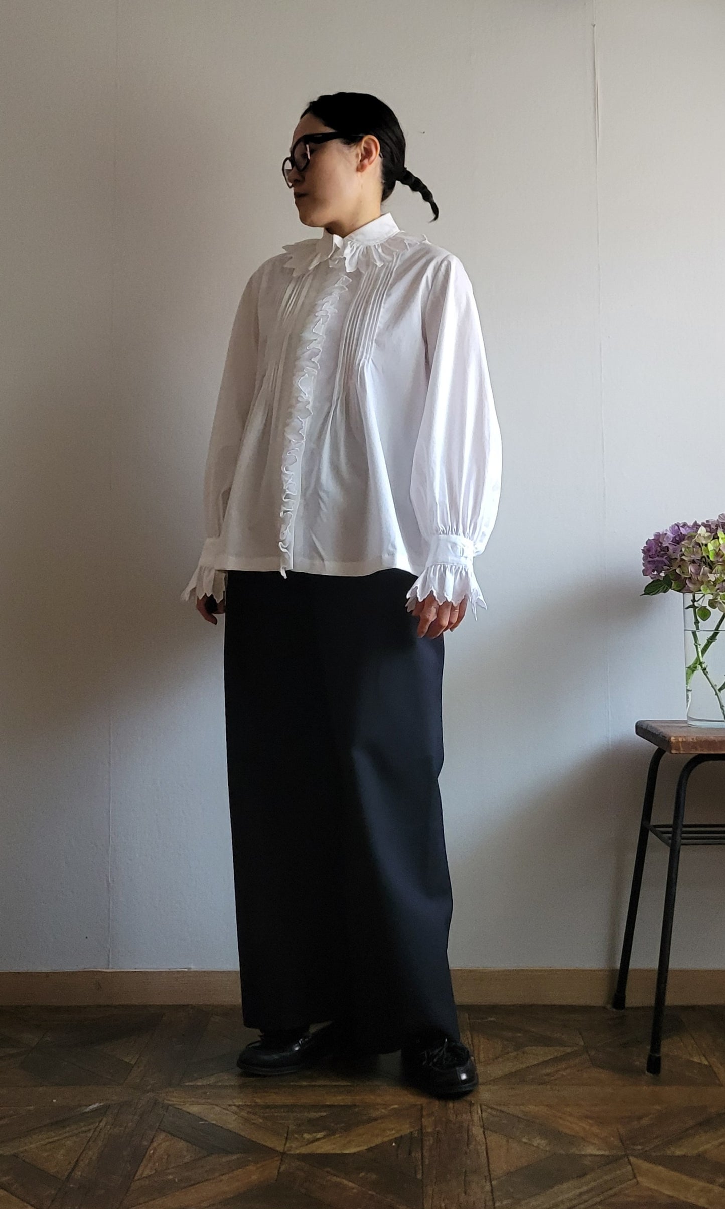 【受注販売：9月中旬～下旬納品】Valley Scallop Frill Blouse | ヴァレースカラップ フリルブラウス